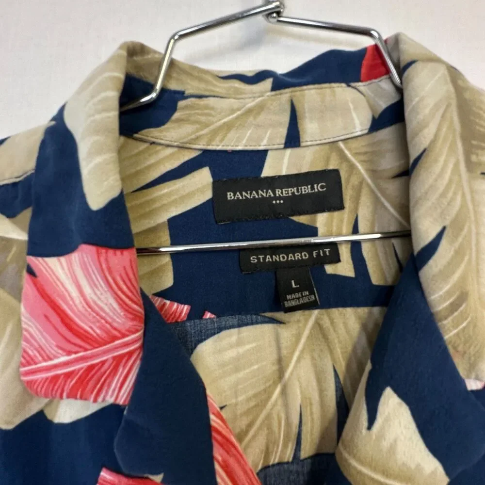 Banana Republic Rayon Hawaiian Camp Shirt Men's Large Tropical Leaf Blue Pink